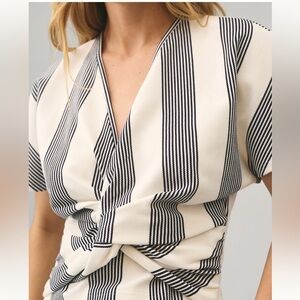 Anthropologie Bishop and Young Twisted Top size xs.